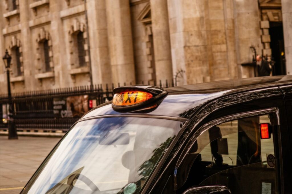 Manchester Airport to Ellesmere Port Taxi