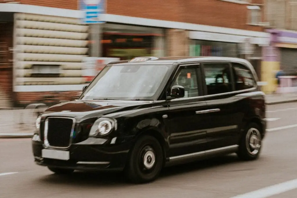 Manchester Airport to Ellesmere Port Taxi